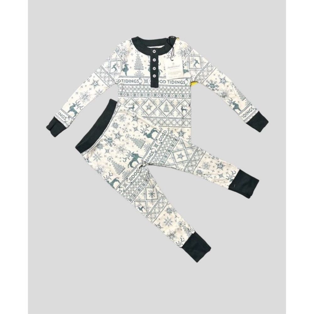 2T-Hearth & Hand with Magnolia Christmas Holidays Pajama Set - Picture 1 of 2